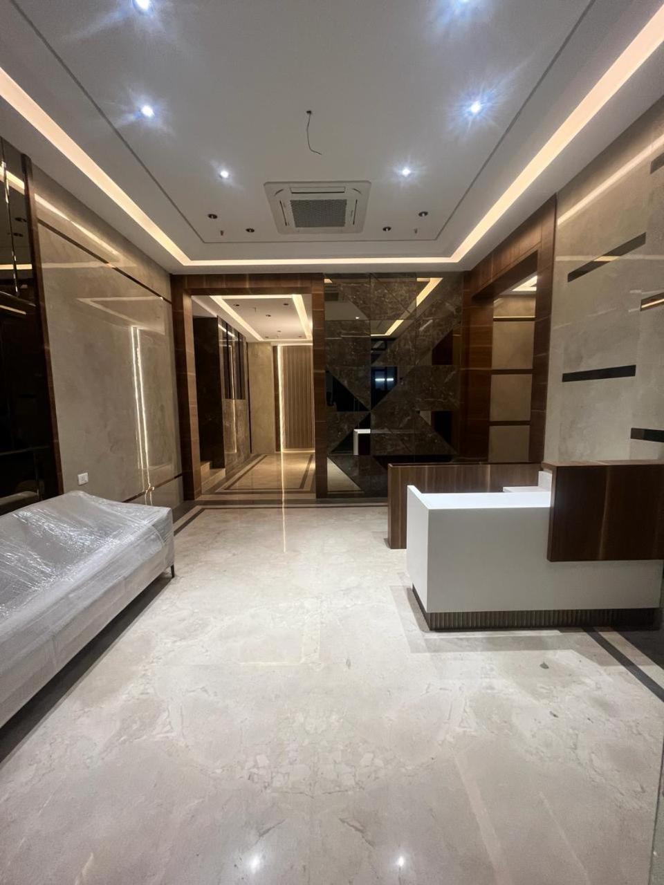 Hsquare Luxury Apartments Goregaon مومباي المظهر الخارجي الصورة