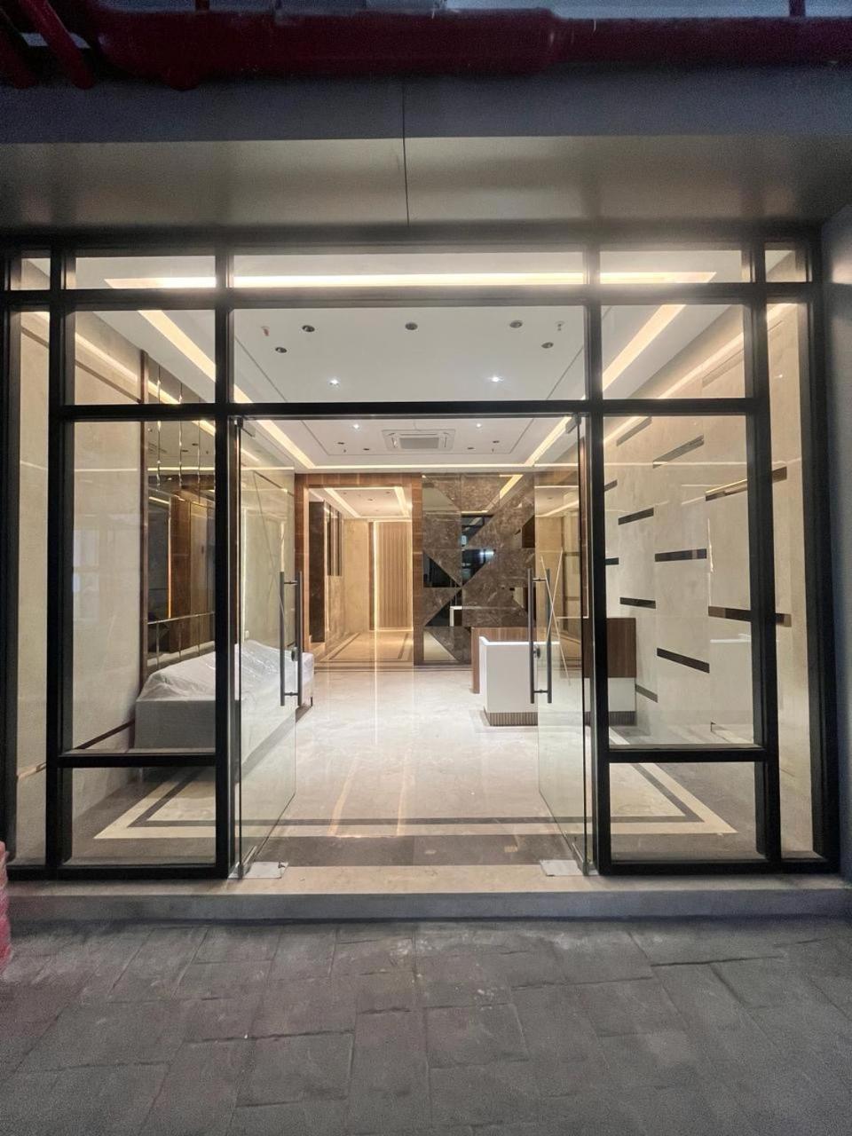 Hsquare Luxury Apartments Goregaon مومباي المظهر الخارجي الصورة