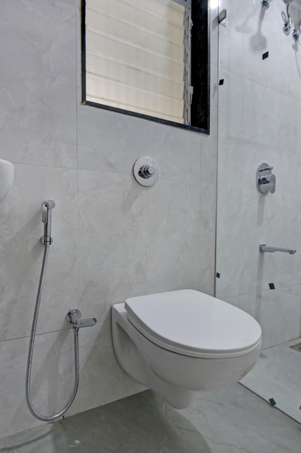 Hsquare Luxury Apartments Goregaon مومباي المظهر الخارجي الصورة