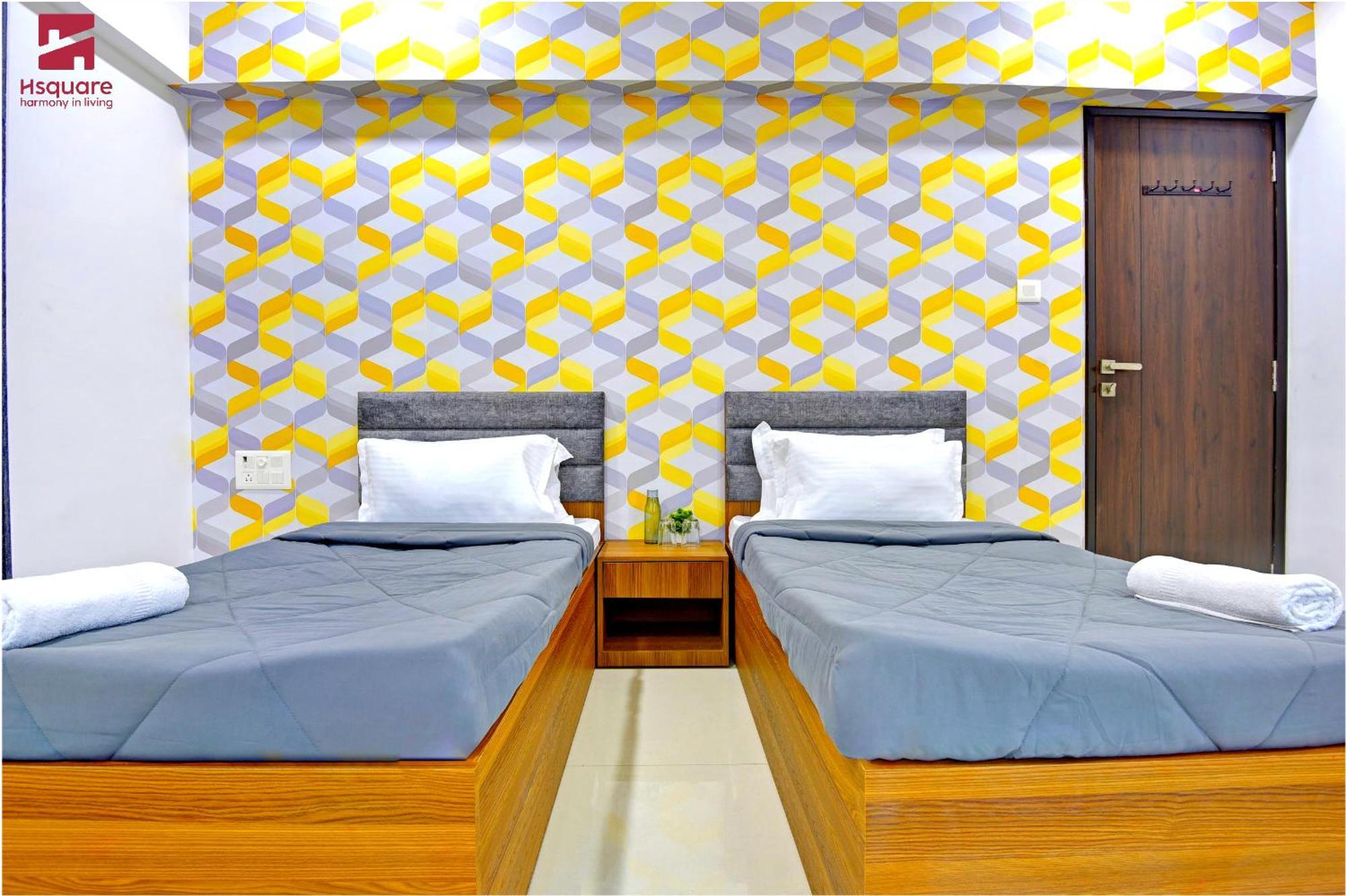 Hsquare Luxury Apartments Goregaon مومباي المظهر الخارجي الصورة